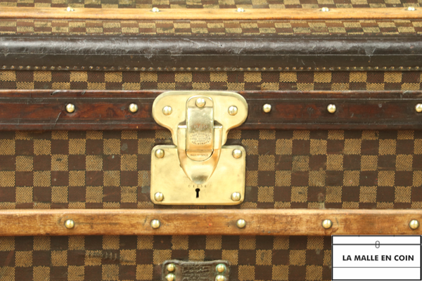 Louis Vuitton damier trunk 2