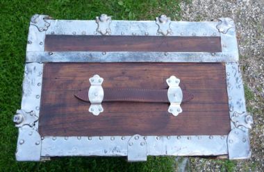 Malle_cabine_USA__plate_cote