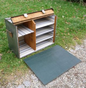 Malle_bureau_postal_metal__ouverte2