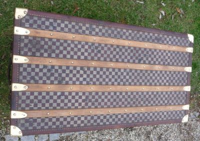 Malle_courrier_moynat_dessus