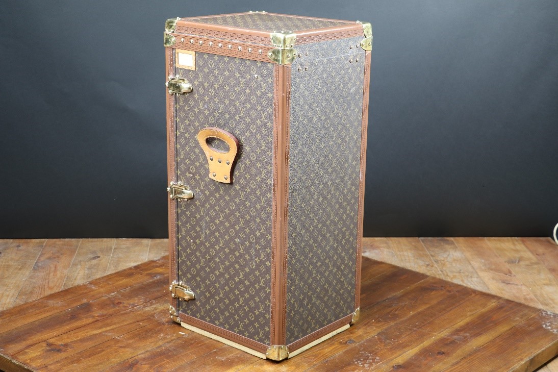 LOUIS VUITTON Monogram Stokowski Secretary Desk Trunk 265480