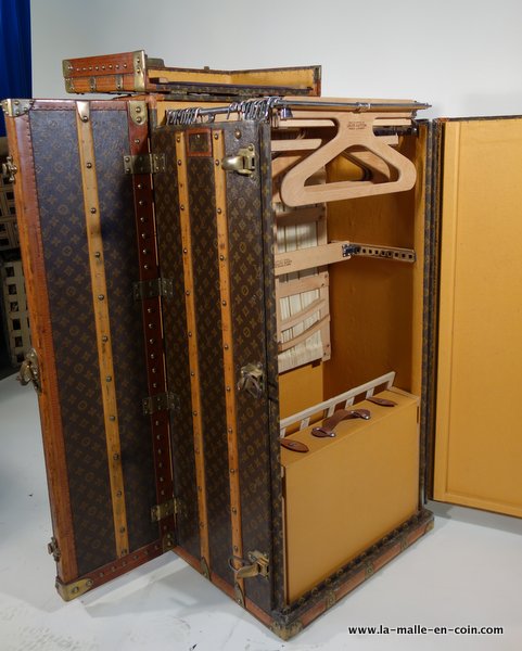 LOUIS VUITTON'S WARDROBES 