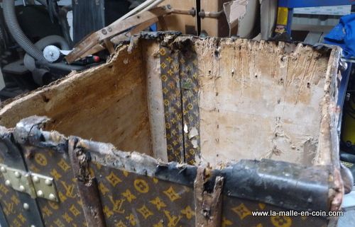 Malle Vuitton restauration phase 1