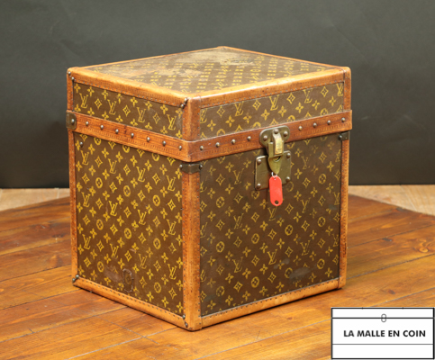 R2576 Malle a chapeau Louis Vuitton monogram avant 2