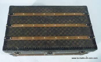 Malle_cabine__Vuitton_damier__apres__restauration_dessus