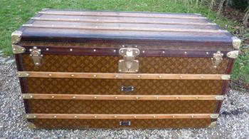 ANTIQUE 20thC LOUIS VUITTON MALLE SECRETAIRE TRUNK, PARIS c.1920