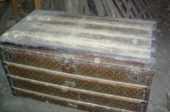 Early Damier Steel Polished Bound Louis Vuitton Trunk - Leather