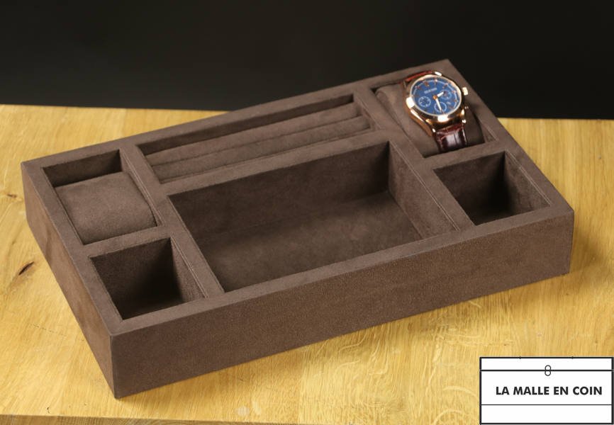 Jewelery and watch case in braun suede