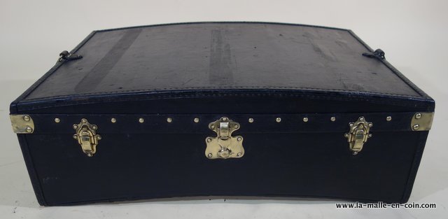 R2160 Car external black trunk