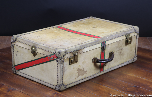 R2088 Parchment suitcase