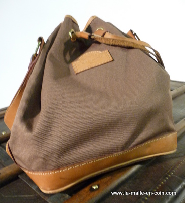 SAC MALLE  Bags, Moynat bag, Crossbody bag