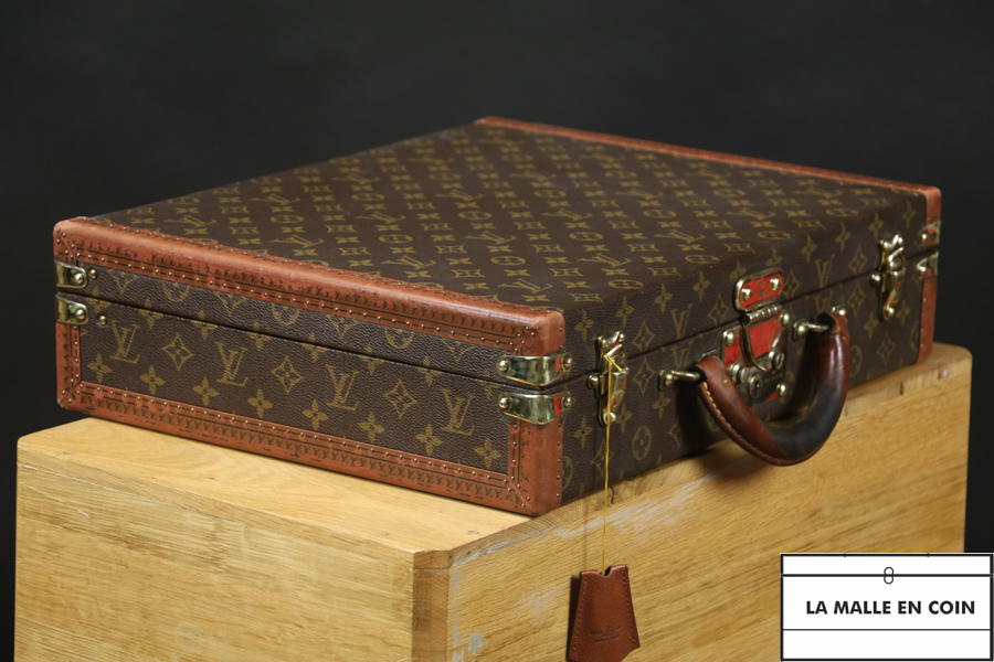 R3409 Attaché case  president  Louis Vuitton avec clef 