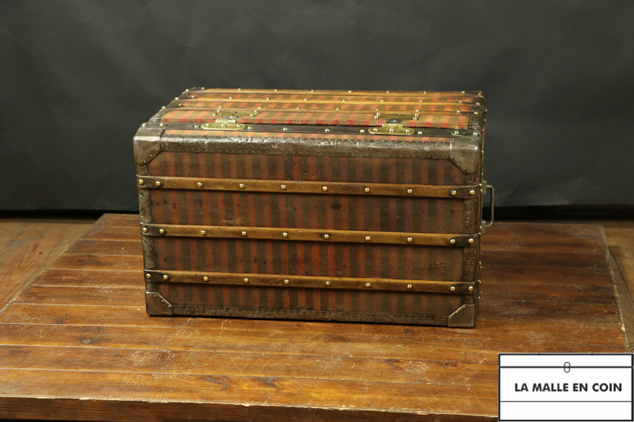 Sold at Auction: Louis Vuitton, Louis Vuitton Orange Storage