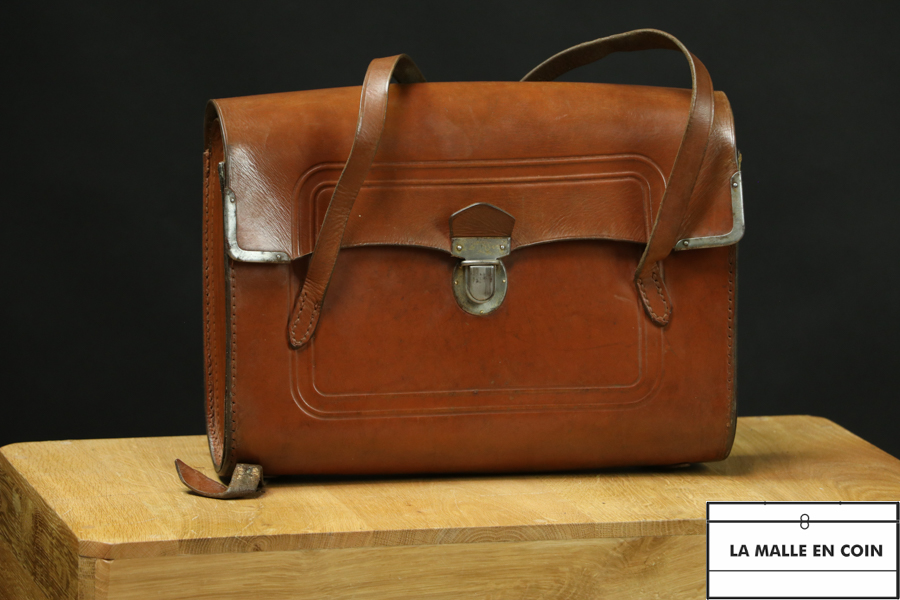 Leather folder Vintage restored brown leather wallet 