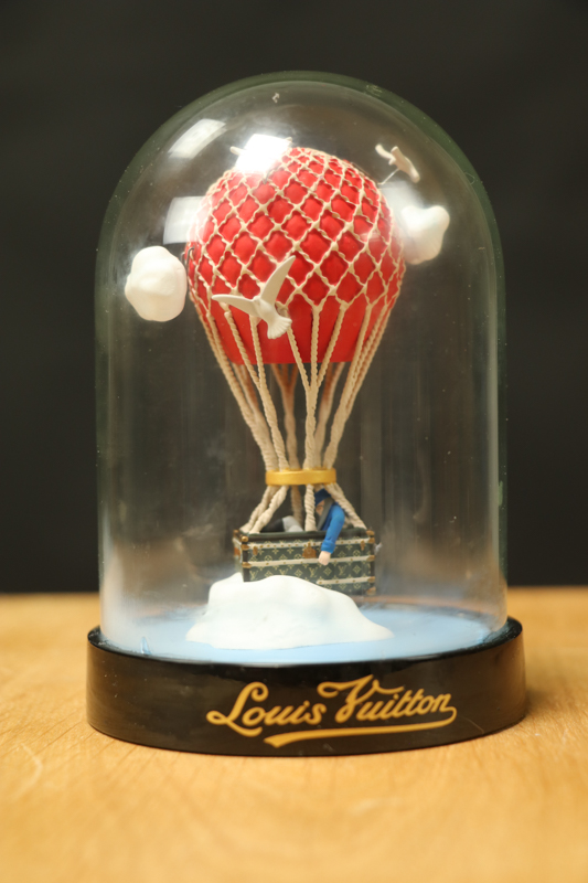 louis vuitton snow globe