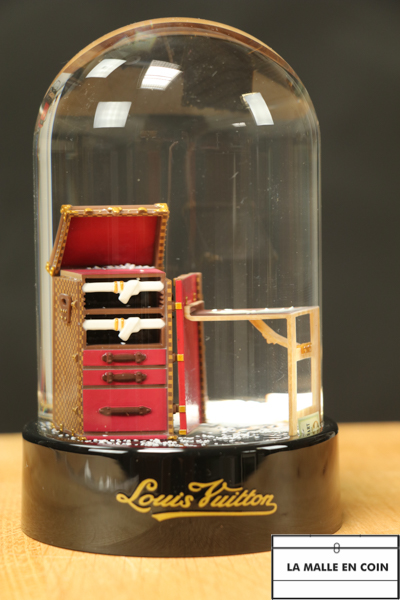 Louis Vuitton Stokowski snow globe