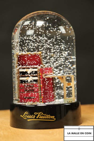 louis vuitton snow globe