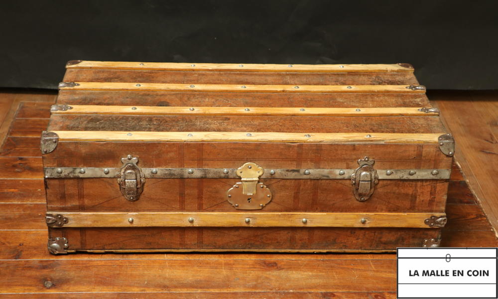 American cabin trunk - wood and leather R2805 