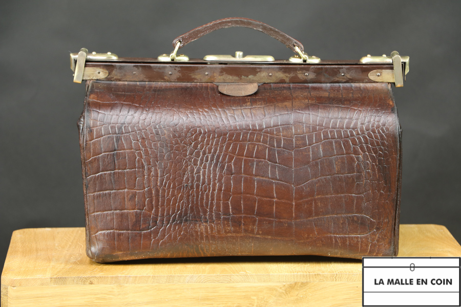 Imitation crocodile leather bag