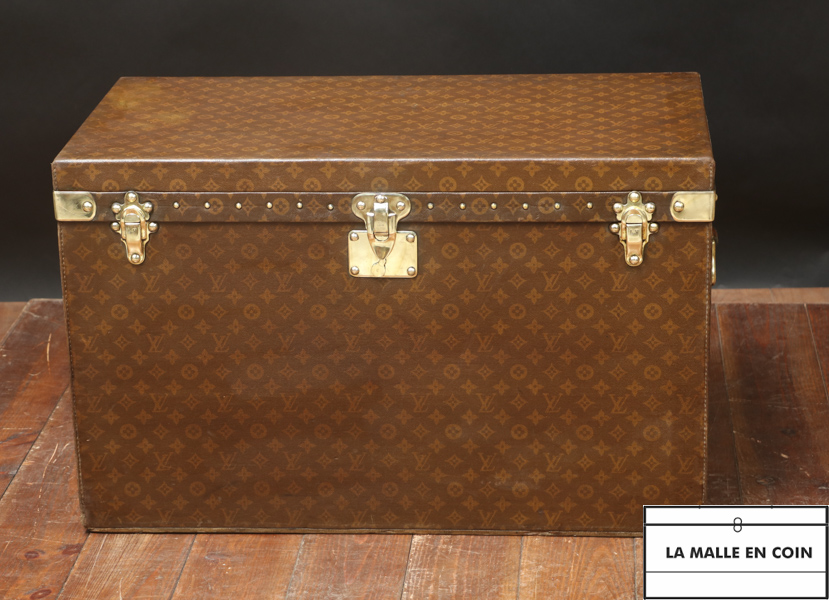 Louis Vuitton car trunk SOLD