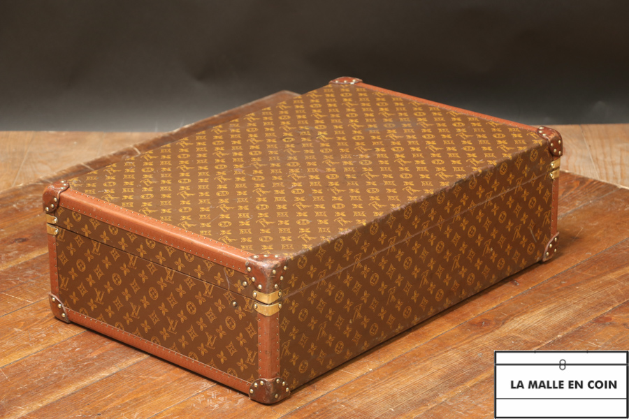 Louis Vuitton lingère Trunk special - La malle en coin