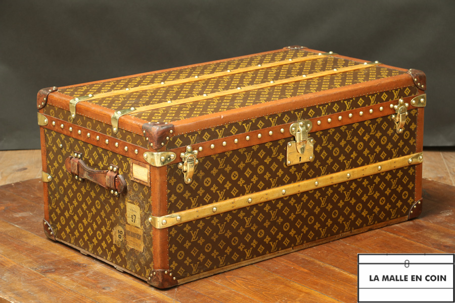 R2750  Malle Louis Vuitton monogram