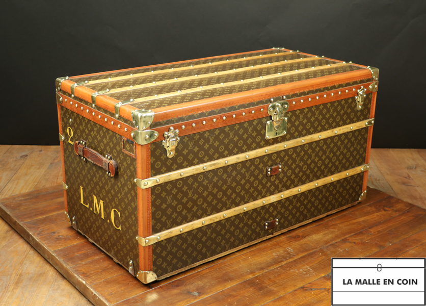 Baul de correo Louis Vuitton Malle Courrier 110 en lona Monogram marrón y  fibra vulcanizada negra