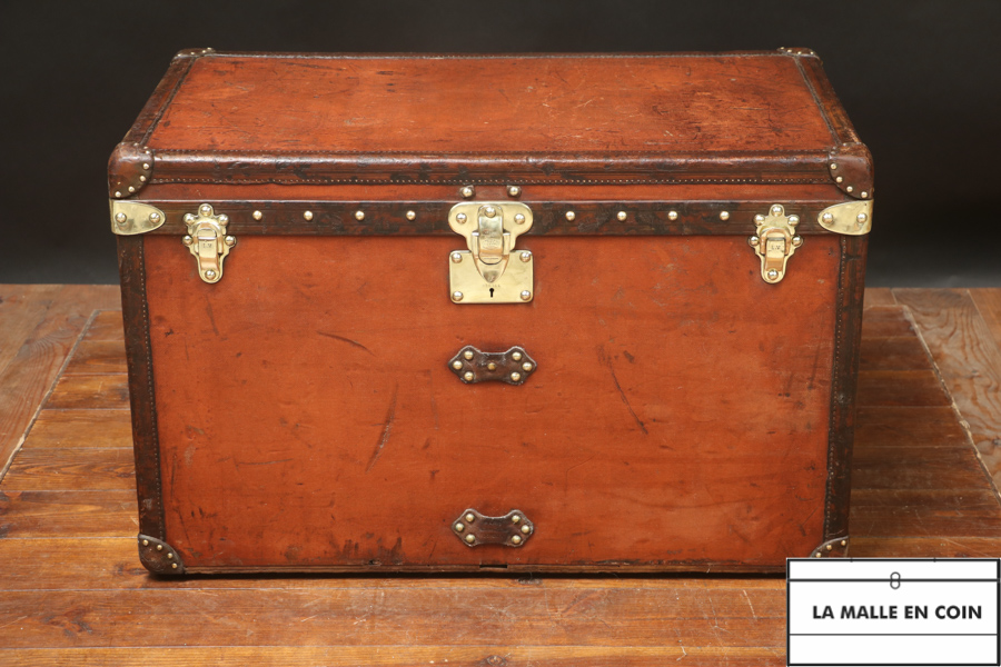 Old 14 Storage Box Turns Out To Be Rare Louis Vuitton Case Worth Thousands