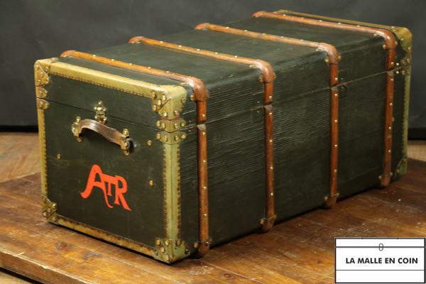 1920s Antique Flat Top Steamer Trunk