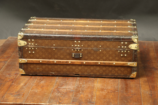 Antique Louis Vuitton Monogram Cabin Trunk Home Furnishings Coffee Table