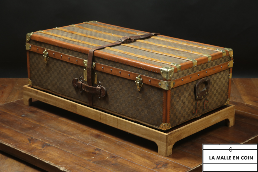 MALLE DE VOYAGE , PAR LOUIS VUITTON - Christie's