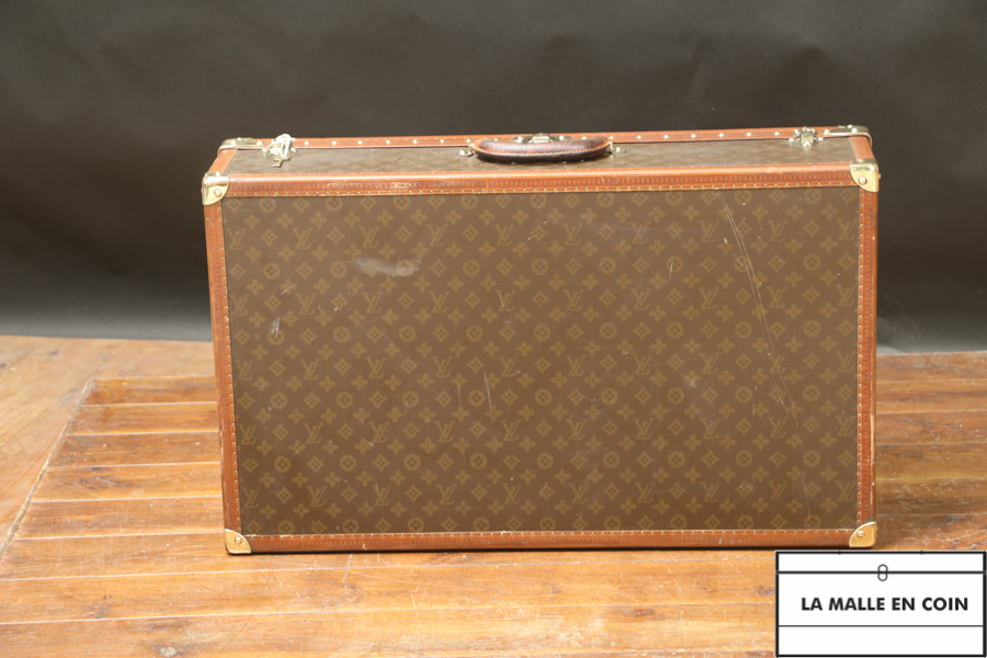 Louis Vuitton suitcase Alzer 80 monogrammed with its key