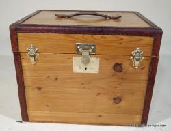 1_R2097__Malle_a__chapeau__bois__face___1511962009_354
