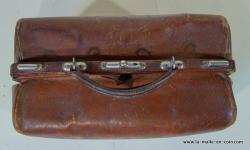 Leather Moynat  bag