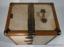 2_R1866_Wardrobe_hartmann_avec_clef__dessus___1511884770_804