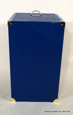 5_R2150__Malle__bleue_avec_clef____dessous___1511971932_361