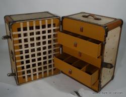 7_R1866_Wardrobe_hartmann_avec_clef__ouverte_2__1511884773_631