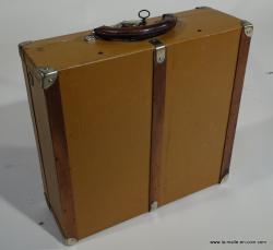 Moynat suitcase with its No. 2 key