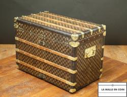 Louis_Vuitton_damier_trunk__6__1532027108_988