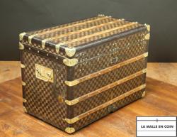 Louis_Vuitton_damier_trunk__8__1532027120_309