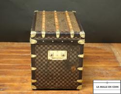 Louis_Vuitton_damier_trunk__9__1532027118_106