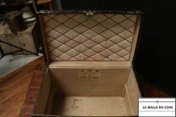 Malle__Louis_Vuitton_damier_1_er_serie_de_188912__1689872661_228