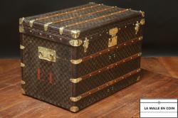 Malle__Louis_Vuitton_damier_1_er_serie_de_18892__1689872660_868