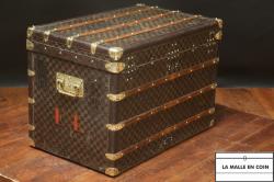 Malle__Louis_Vuitton_damier_1_er_serie_de_18896__1689872660_155