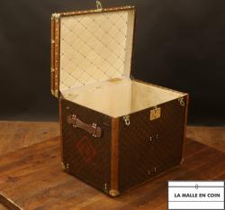 Malle__a_chapeau_Louis__Vuitton9__1673116558_790