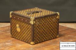 Malle_a_chapeau_Vuitton_8__1563432552_518