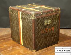 Malle_a_chapeau__Goyard6__1568408495_791