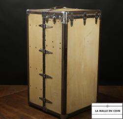 Malle_armoire_oshkosh_Beige3313__1737053787_927