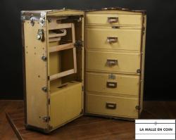 Malle_armoire_oshkosh_Beige3316__1737053787_358