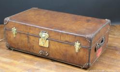 R2330_Malle_cabine_cuir_Vuitton_3_4_1__1512490763_2